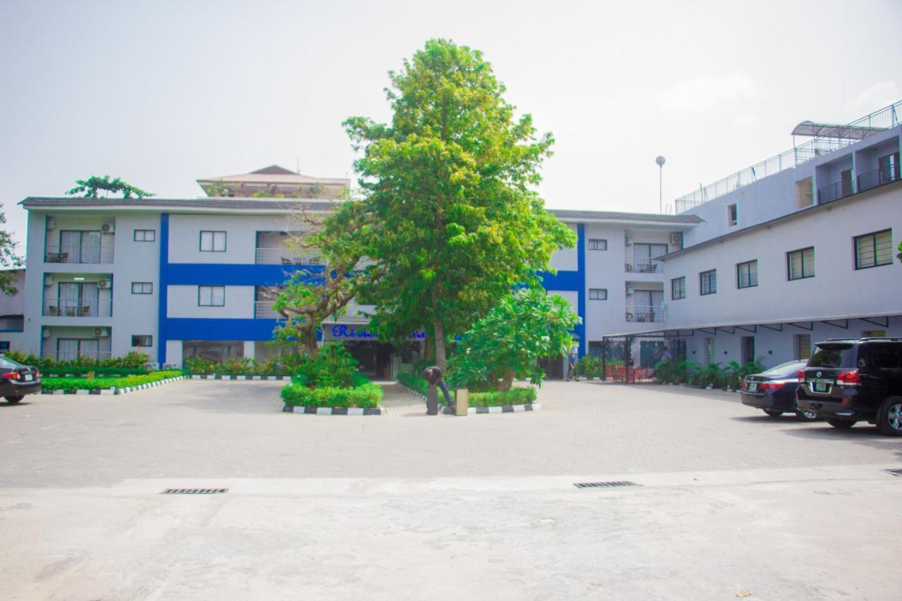 Riviera Suites Lagos Eksteriør billede